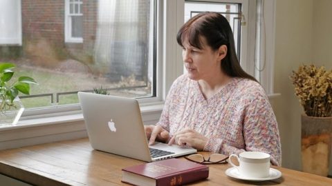 看到姊妹在Facebook上留言關於得救與進天國的問題