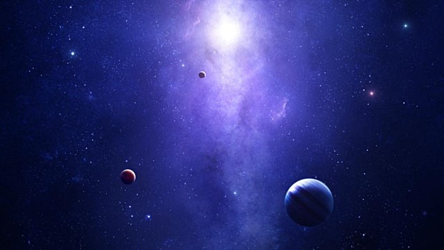 所有的受造之物與非受造之物都不能代替造物主的身分