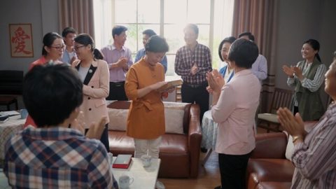 信徒迎接到主的感人畫面